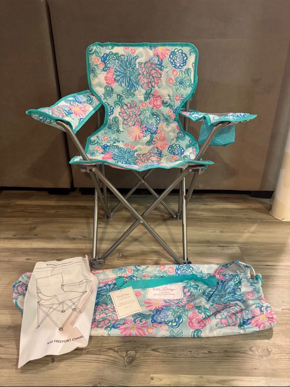 NWT Lilly Pulitzer Mermaid Cove Freeport Chair Kid’s